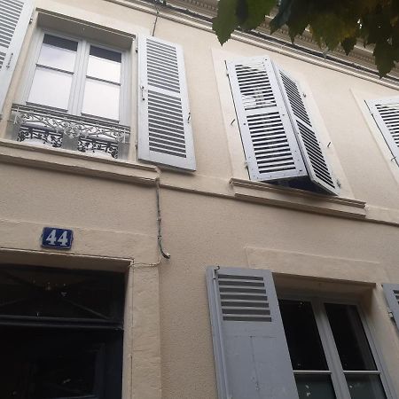 Appartement En Centre Ville Nevers Luaran gambar